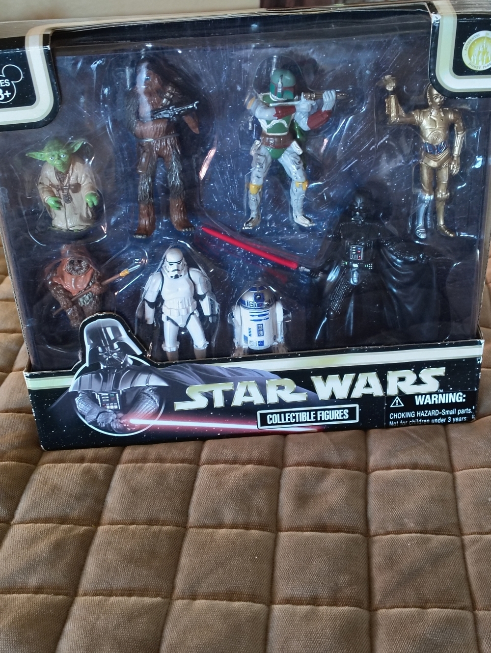Star Wars Action Figure Set - Green, Brown, White, Gold, Black, Blue